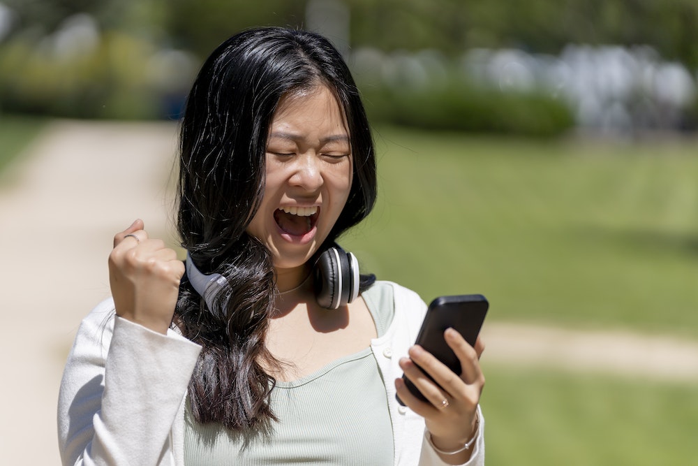 La résiliation de son abonnement de téléphone mobile : conseils pratiques et juridiques pour agir en toute sérénité