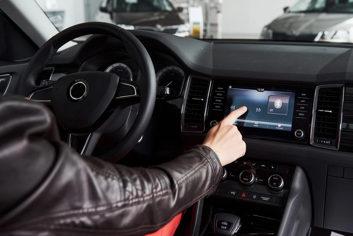 La régulation des véhicules autonomes et les responsabilités en cas d'accident: une analyse juridique